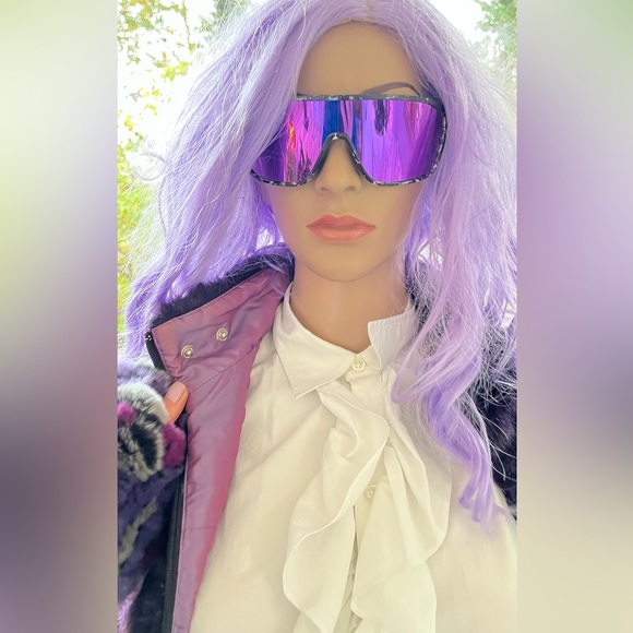 Guess Jean Purple Reversible Faux Fur Vest - Picture 4 of 4